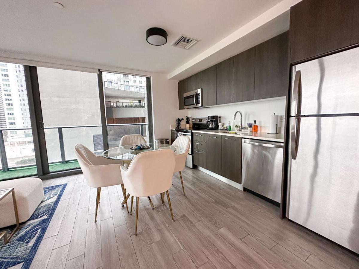 Love It-Here- Downtown Miami Apartment Exterior photo